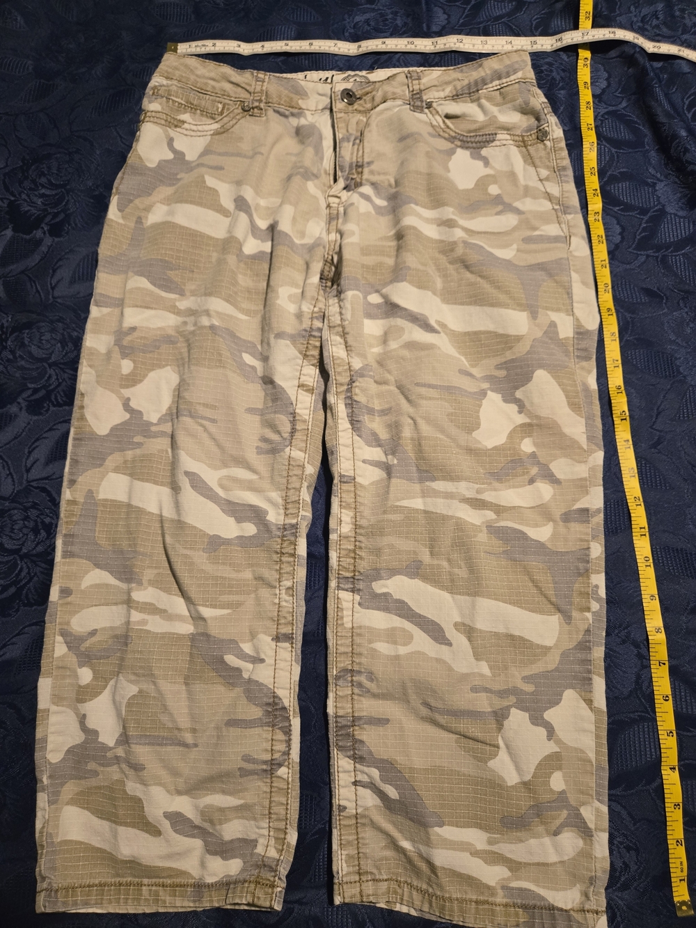 Women’s Beige Camo Capris - Casual Utility Style
